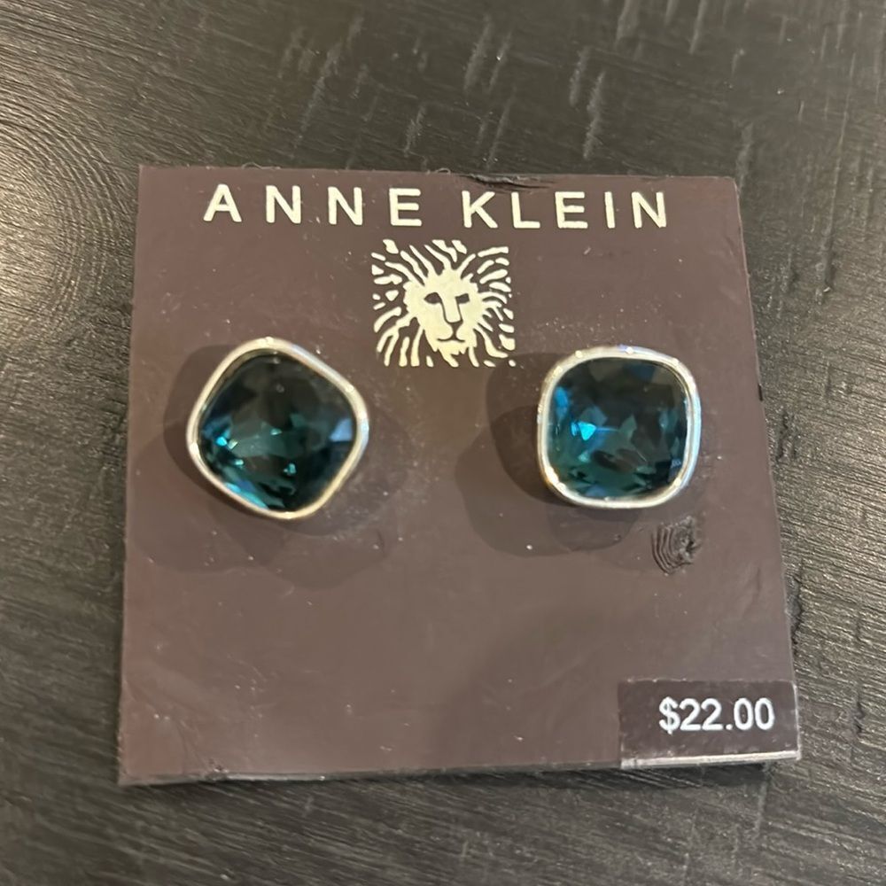 ANNE KLEIN Women's Stud Earrings Plated Blue Cubic Zirconia NWT​